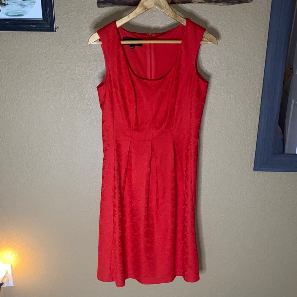 Elegant Red Sleeveless Mini Dress